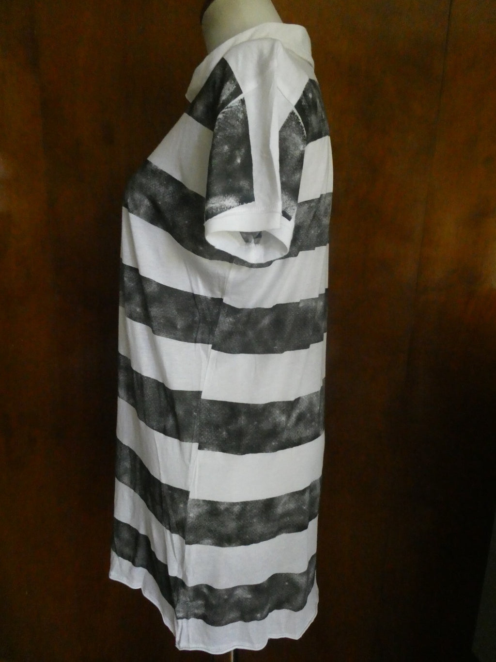 Link women’s short sleeves soft 100% cotton striped long top size large