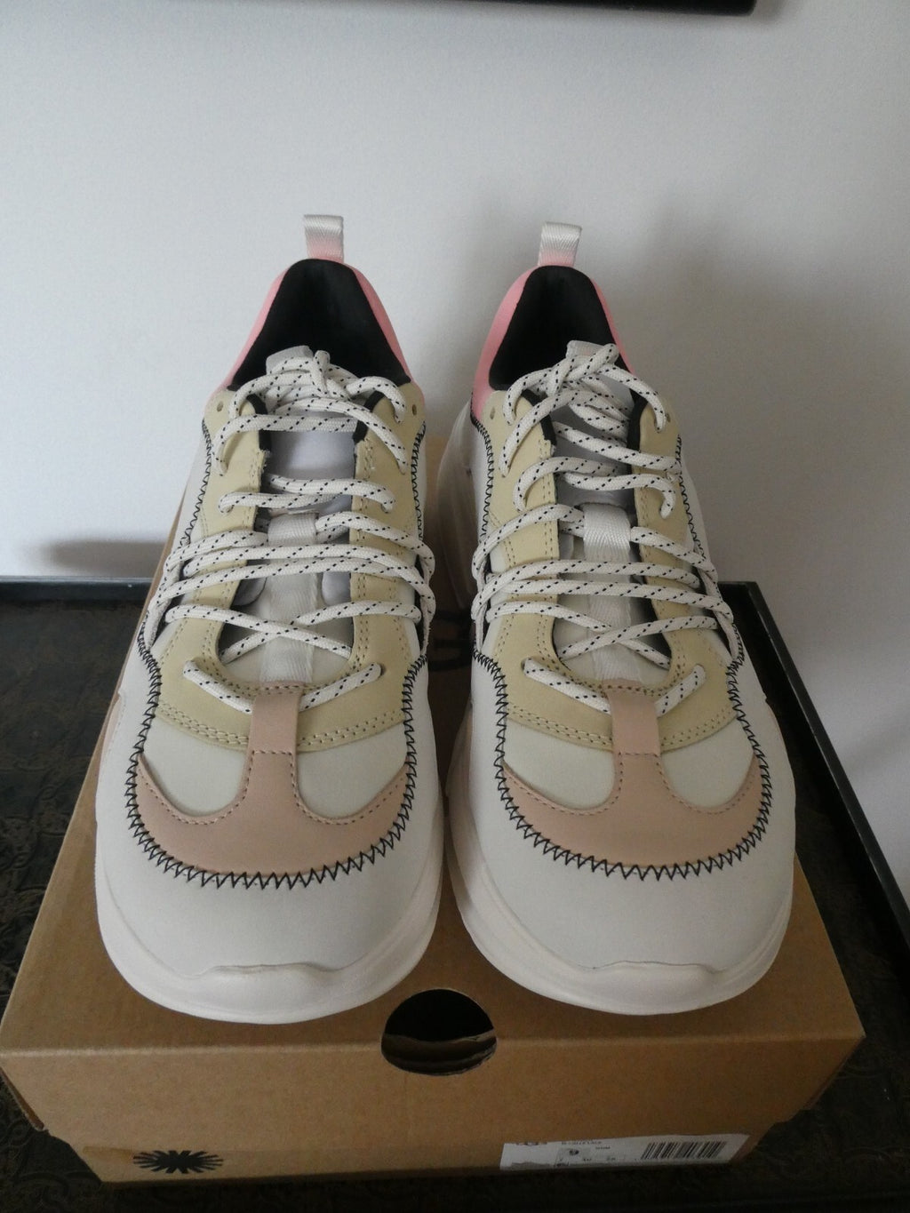 UGG Calle lace women’s multicolor sneakers size US 9/ EU 40