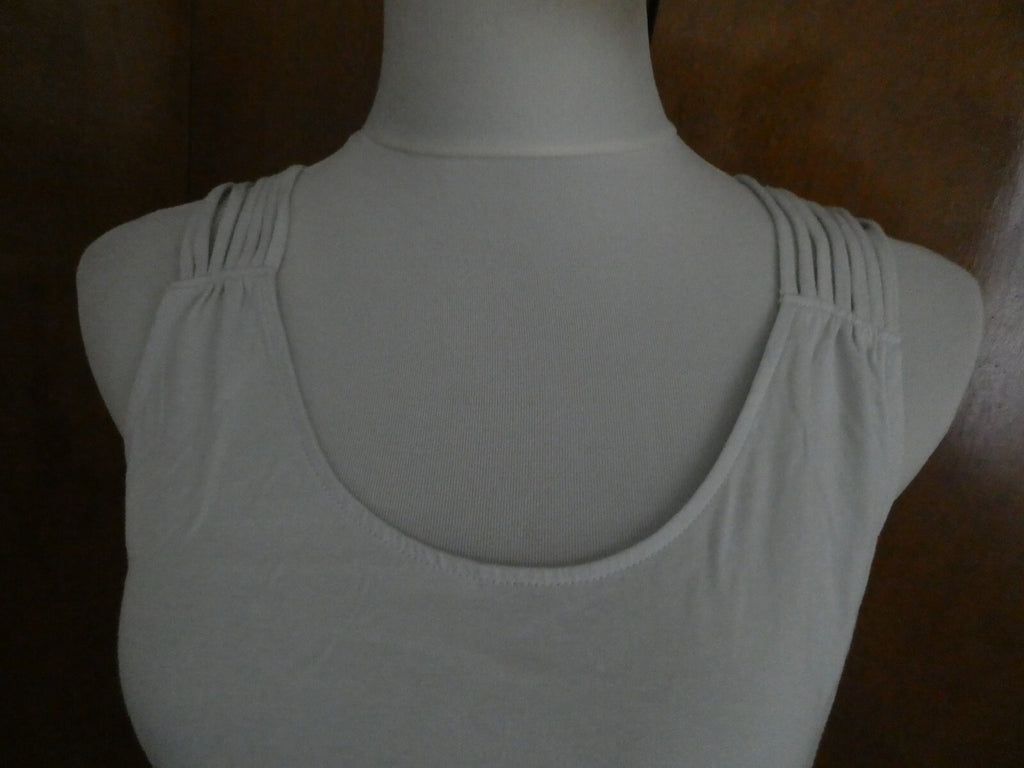 Gap women's light gray detailed top Large 