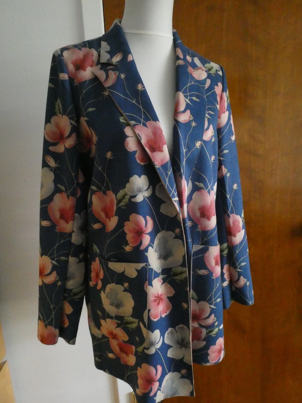 Solitaire Women's Small Floral Blazer Blue Pink Open Front Polyester Jacket