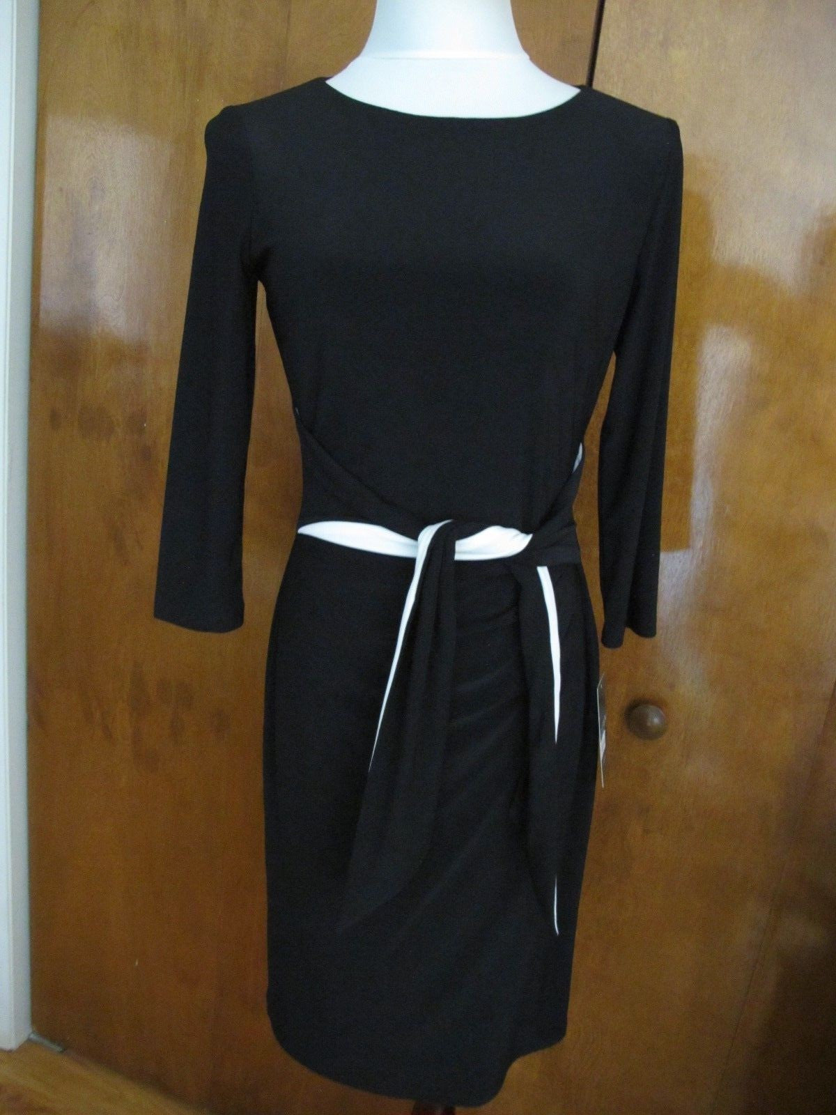 Lauren Ralph Lauren women’s black dress with material black white belt 