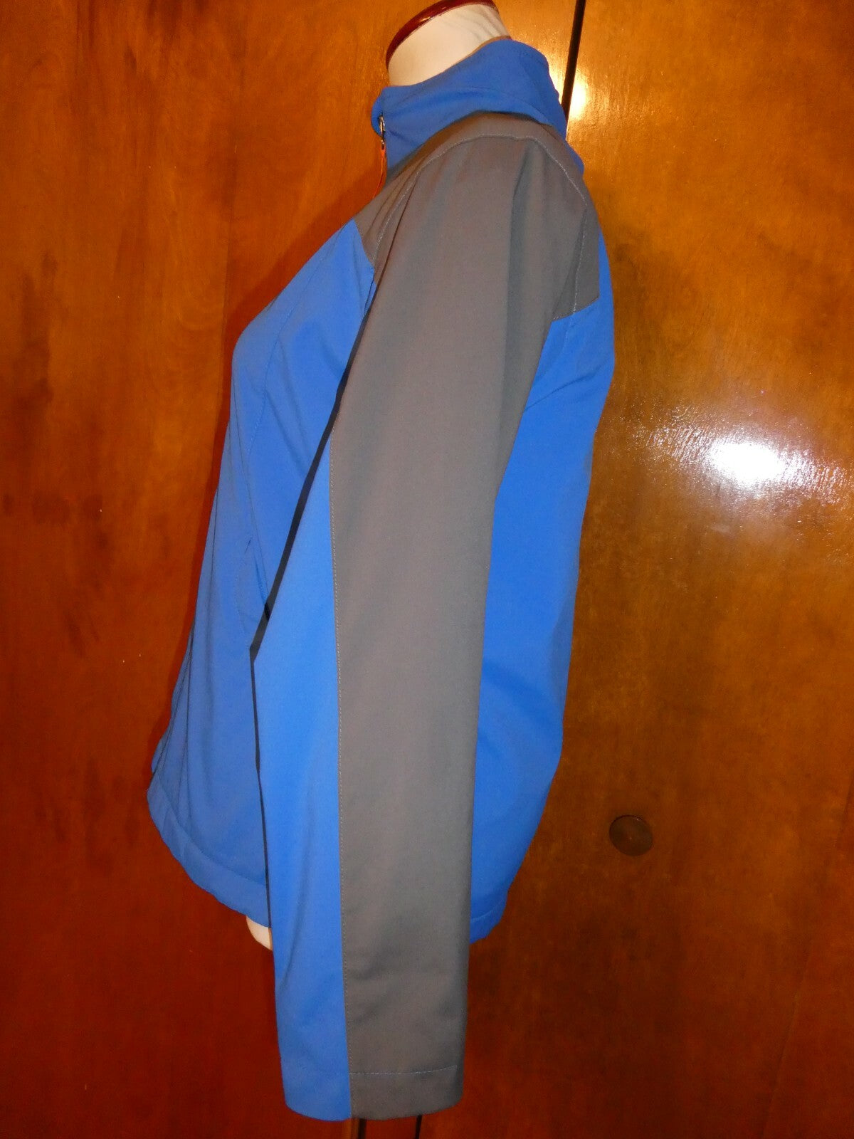 The North Face blue/gray boys zip out coat jacket size Large (14-16)
