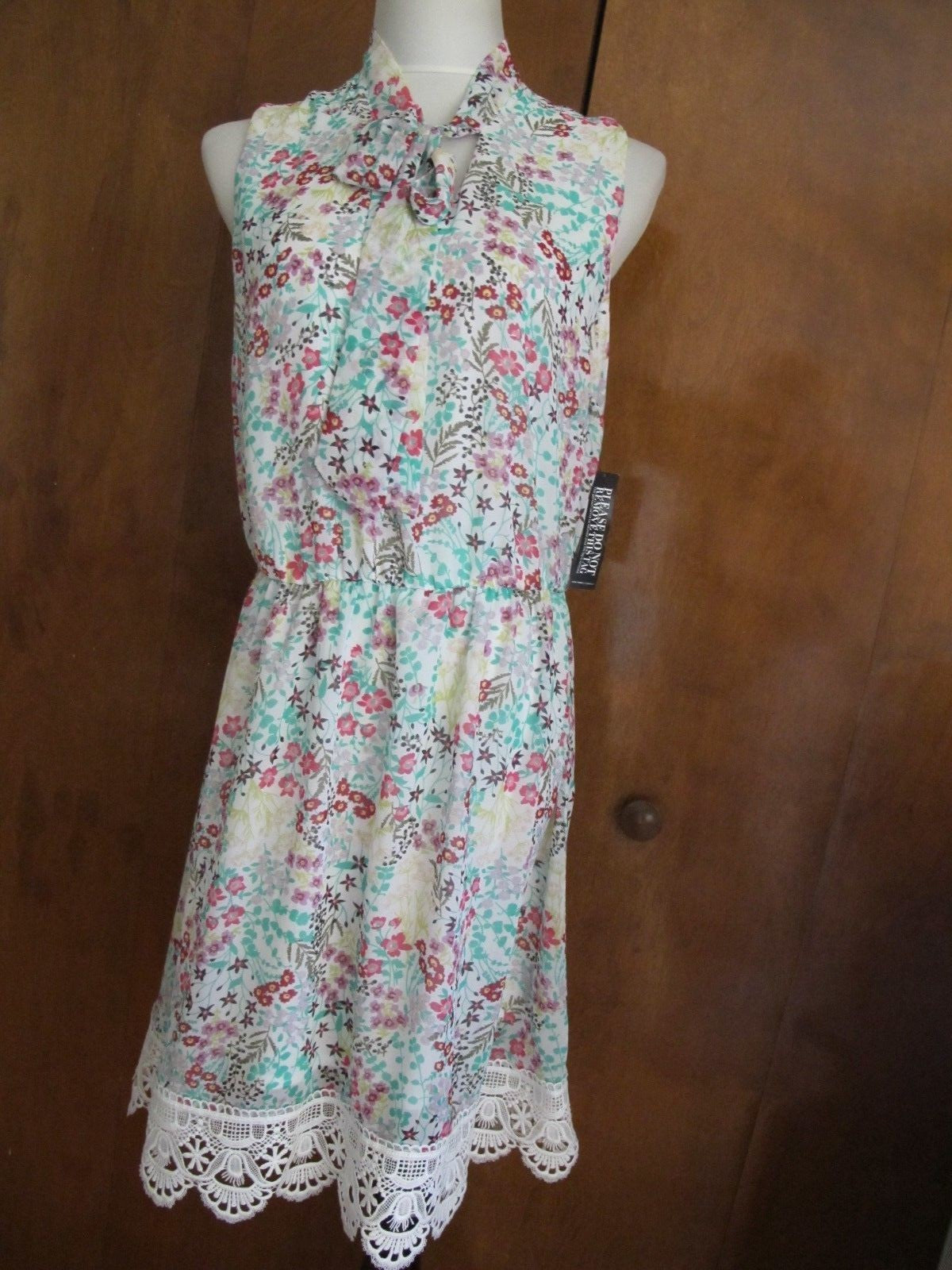 New York & Company Women’s Multi Color Embroidered Dress Size Large NWT