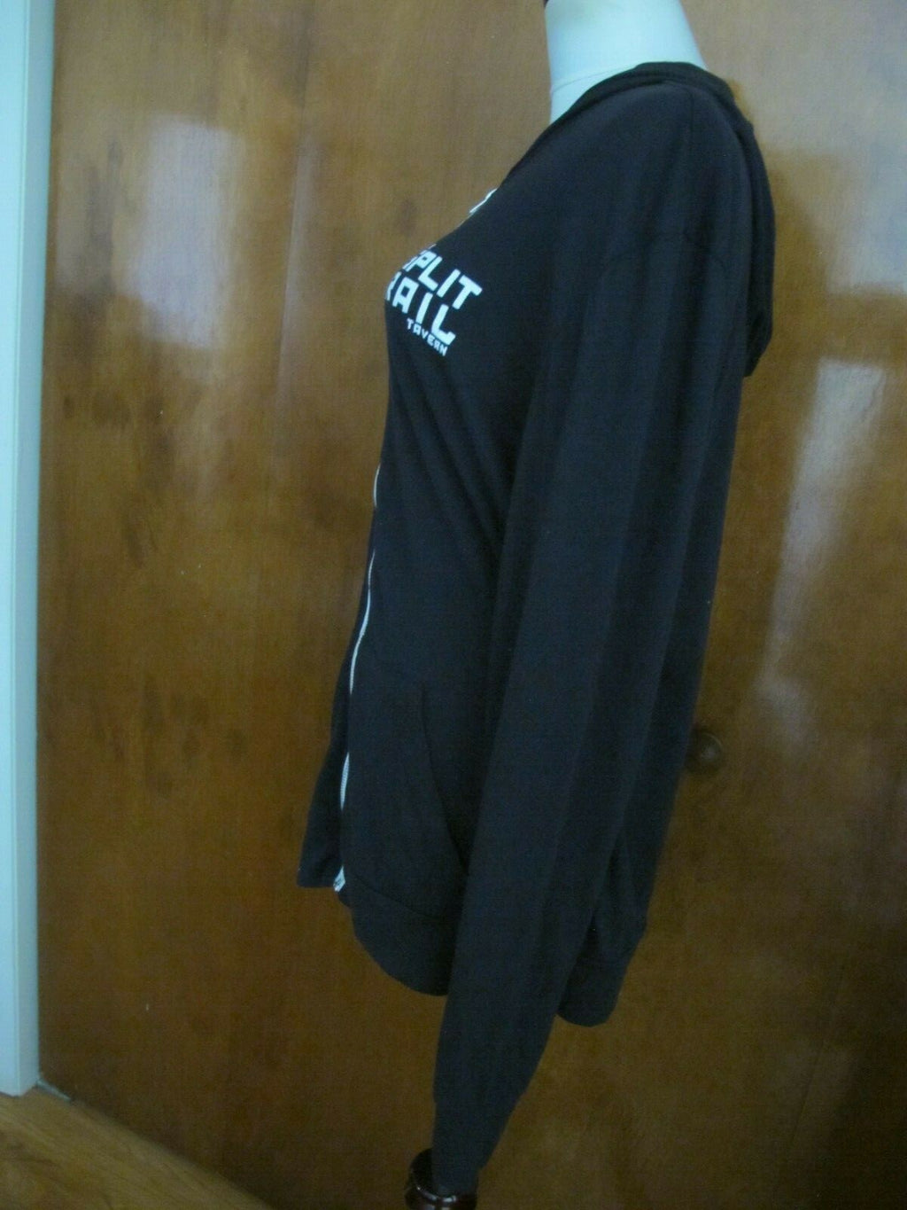 Alternative Women's Black Hood Full Zipper Sweater Large Pre Owned