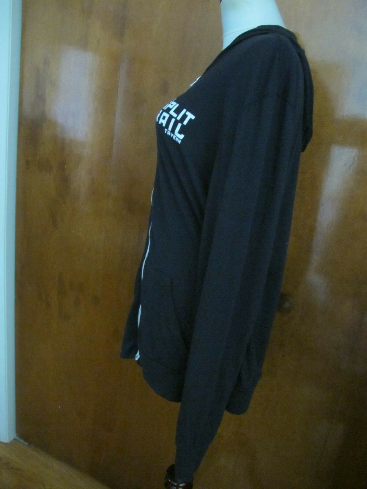 Alternative Women's Black Hood Full Zipper Sweater Large Pre Owned