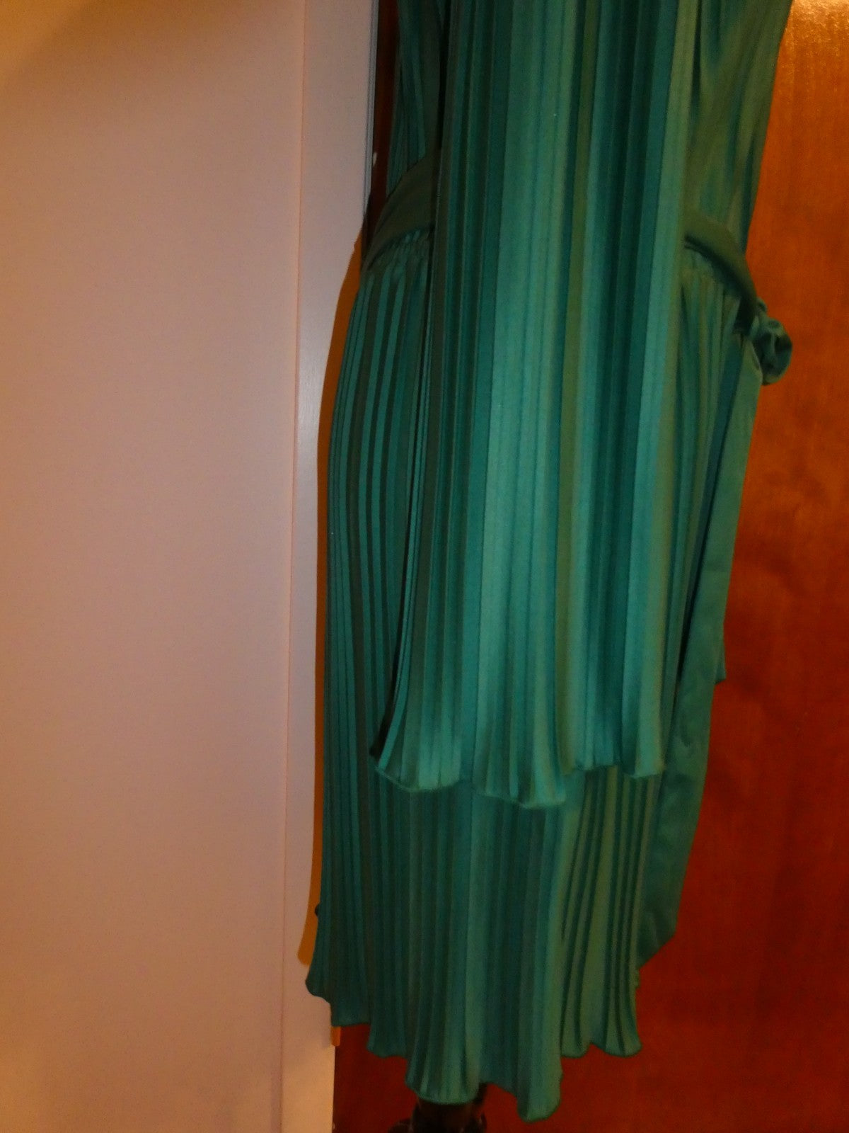 Olivia & Mckaylie Women Green Pleated Dress Long Sleeve Gold Tone Detail Large