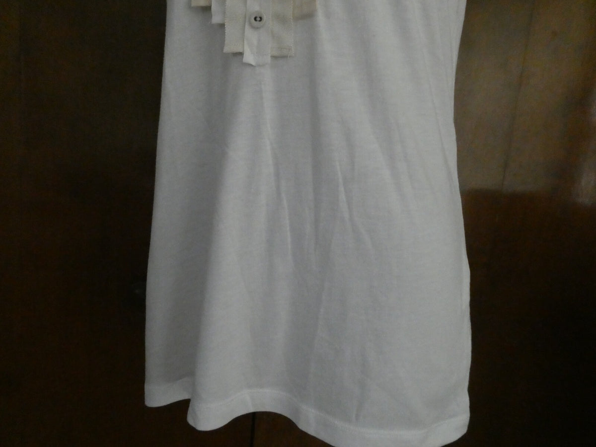 Gap women’s white cotton/modal decorated short sleeve top size Large