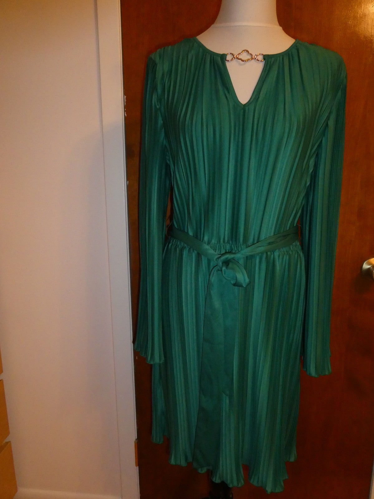 Olivia & Mckaylie Women Green Pleated Dress Long Sleeve Gold Tone Detail Large