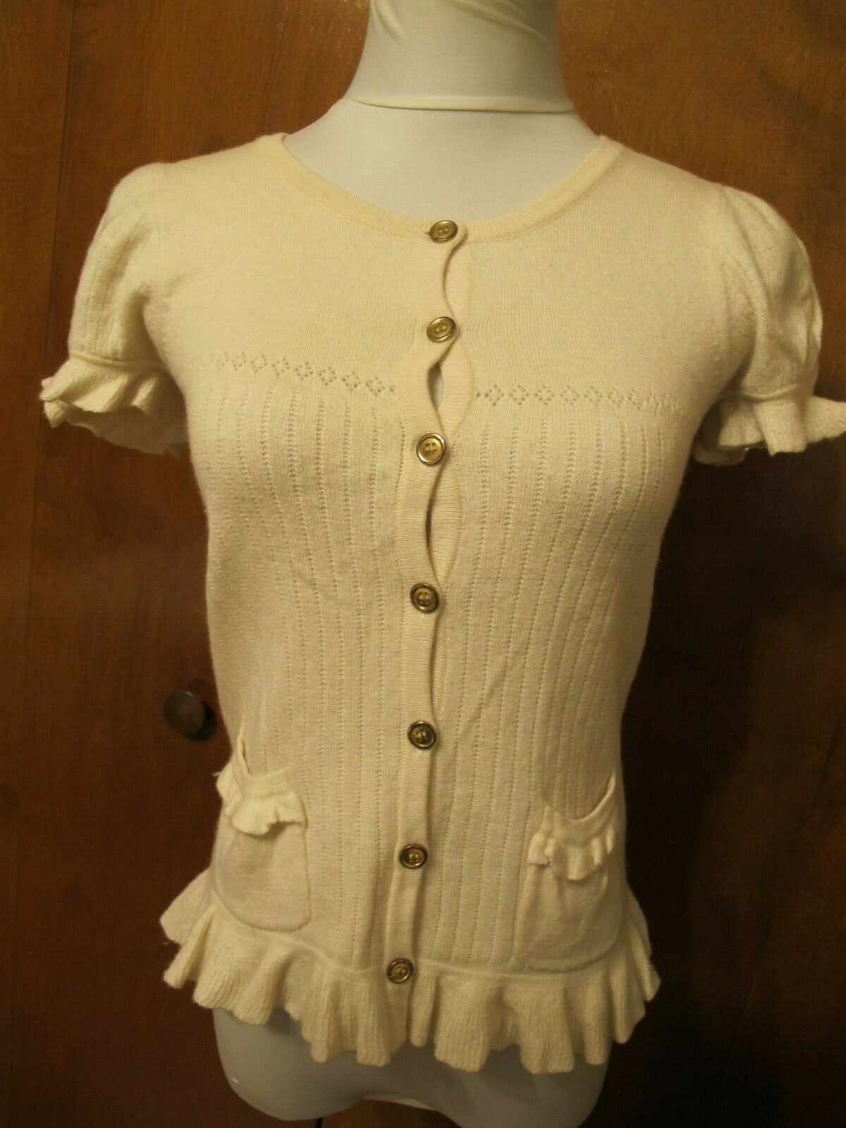 Juicy Couture women's sweater top ivory size Medium fits Small pre-owned 