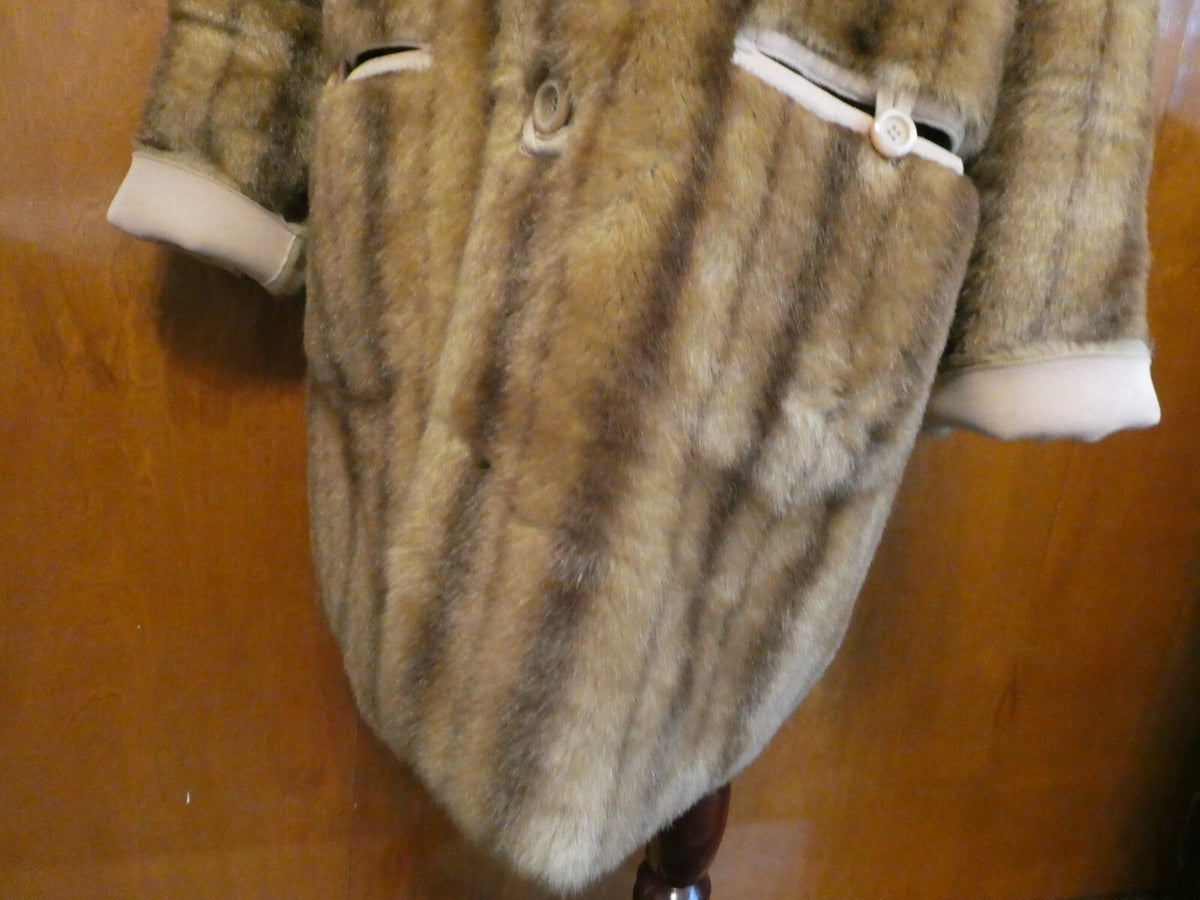 Jones New York Women’s Beige Faux Fur Reversible Hooded Winter Coat Size Large