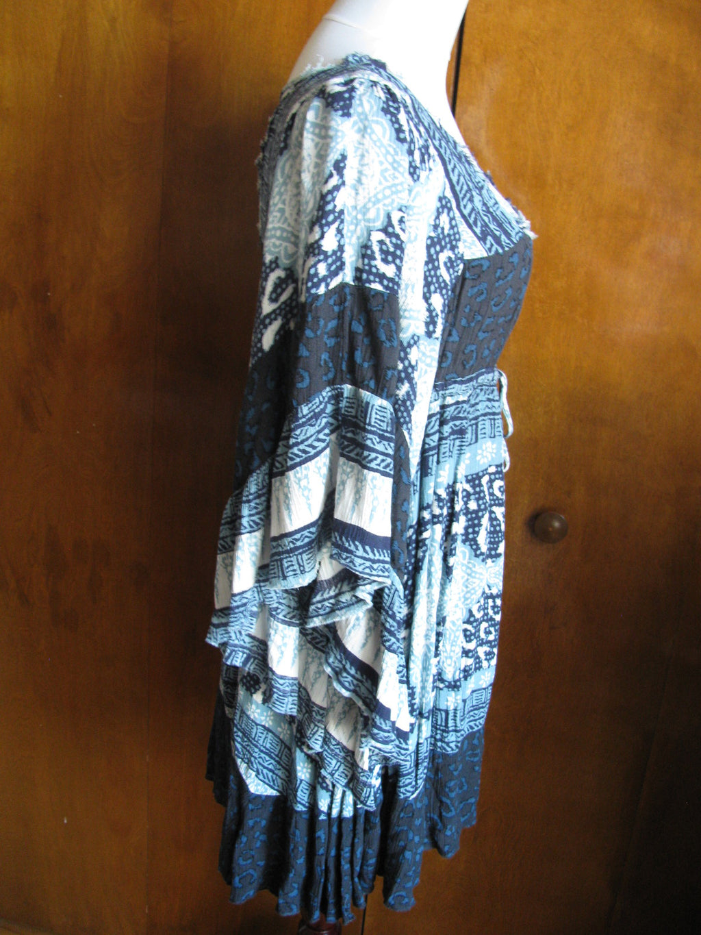 Free People womens blue relaxed fit short lined soft rayon NWT dress size Small 