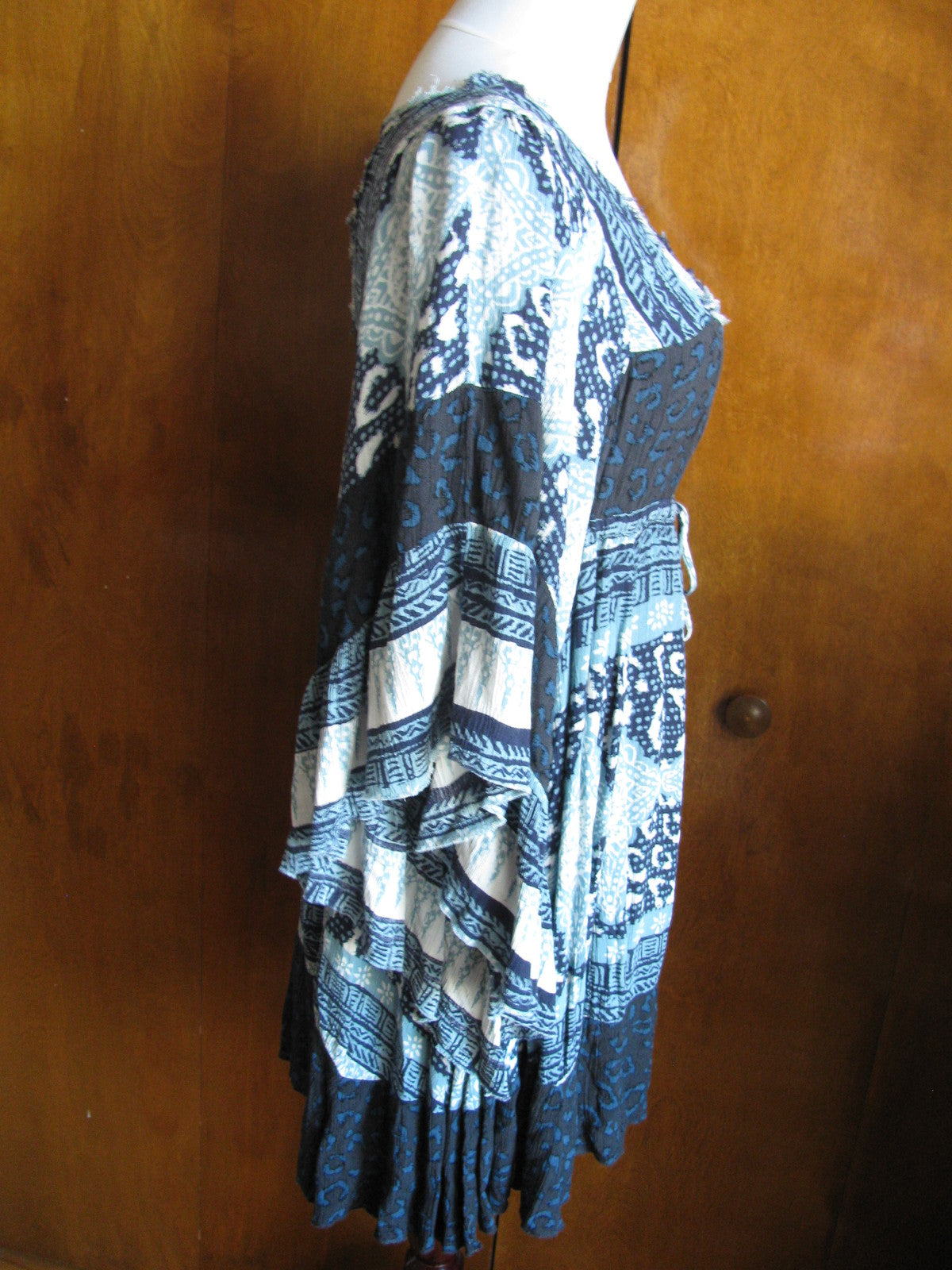 Free People womens blue relaxed fit short lined soft rayon NWT dress size Small 