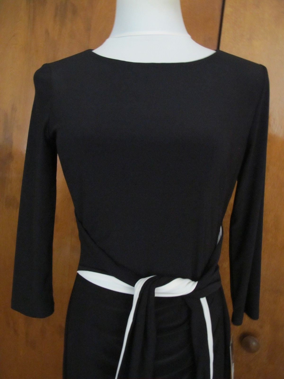 Lauren Ralph Lauren women’s black dress with material black white belt 