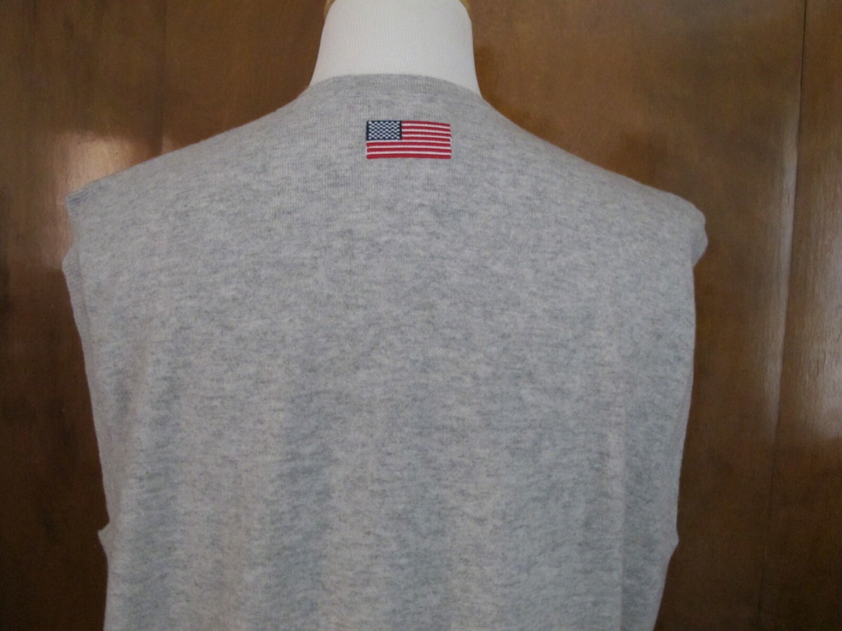 Lacoste men's chalkboard heather cashmere V-neck vest XXL(Runs small) fits 1XL