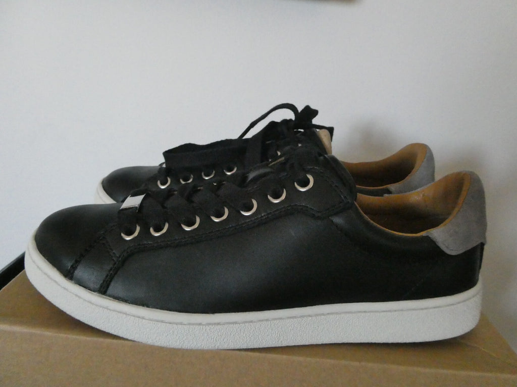 Ugg Australia Women’s Milo Black Leather Sneaker Size 8