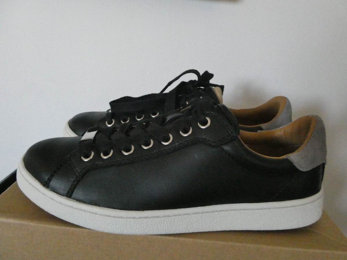Ugg Australia Women’s Milo Black Leather Sneaker Size 8