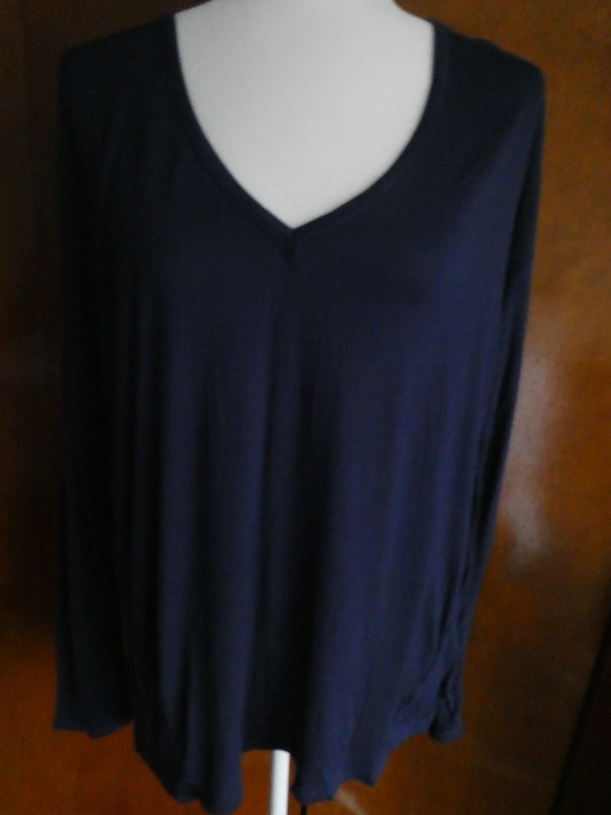 Gap women's navy long sleeves 100% rayon top size Large