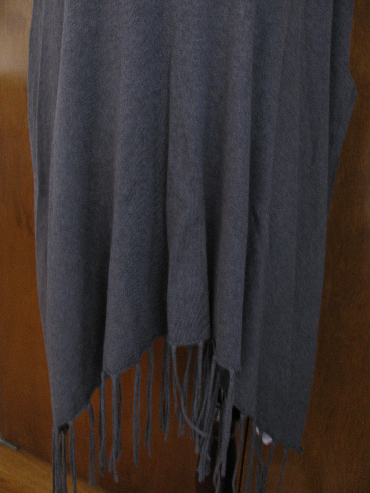 Michael Kors Women’s Derby Gray V-Neck Poncho L/XL 