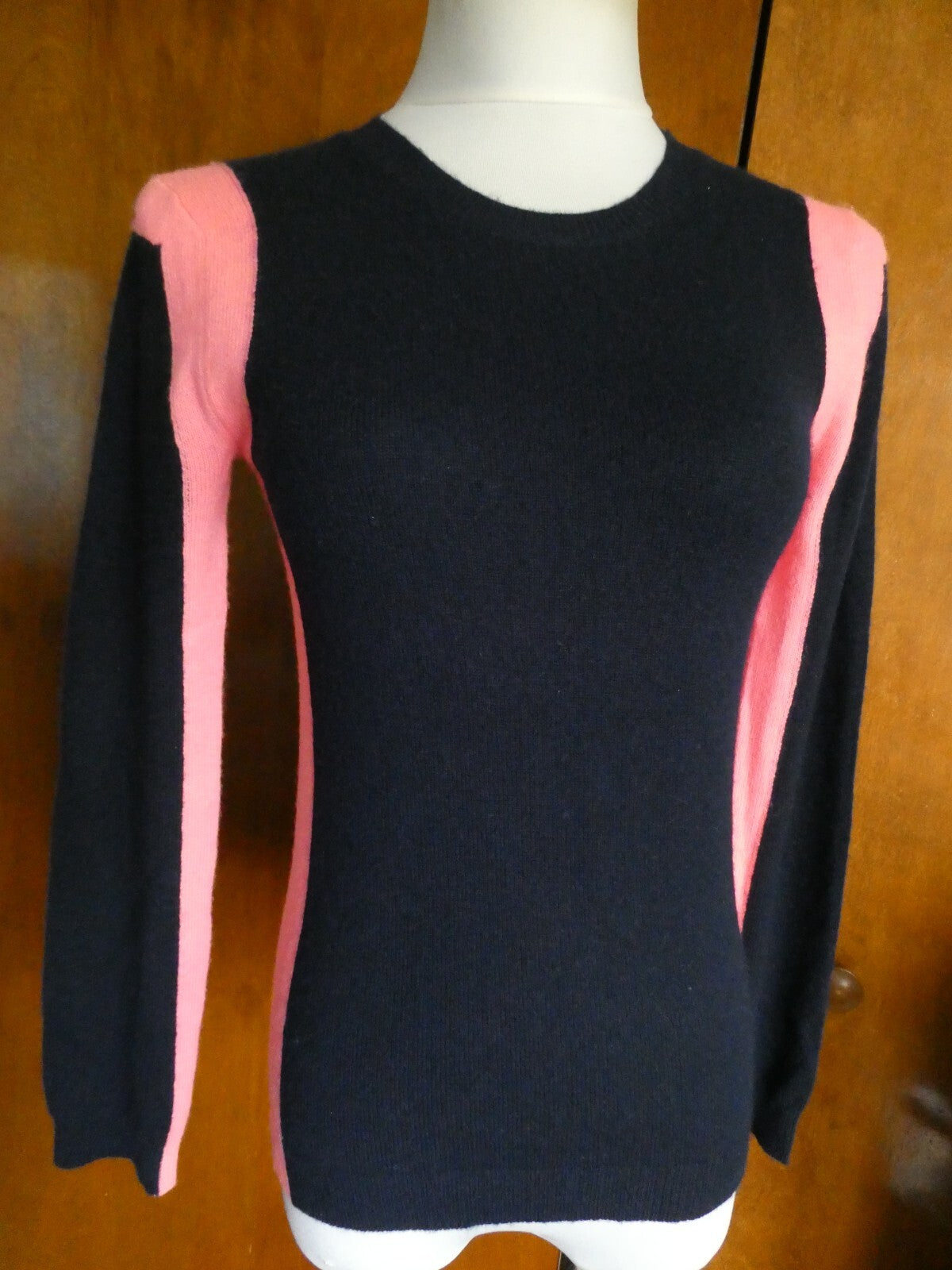 Bloomingdale Aqua Women’s Navy/Coral Cashmere Detailed Long Sleeve Sweater Small