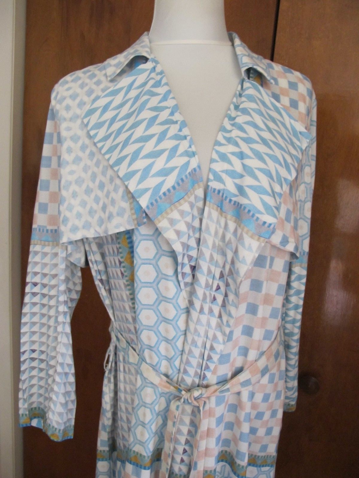 Anthropologie Women’s geo pattern rayon costa jacket 