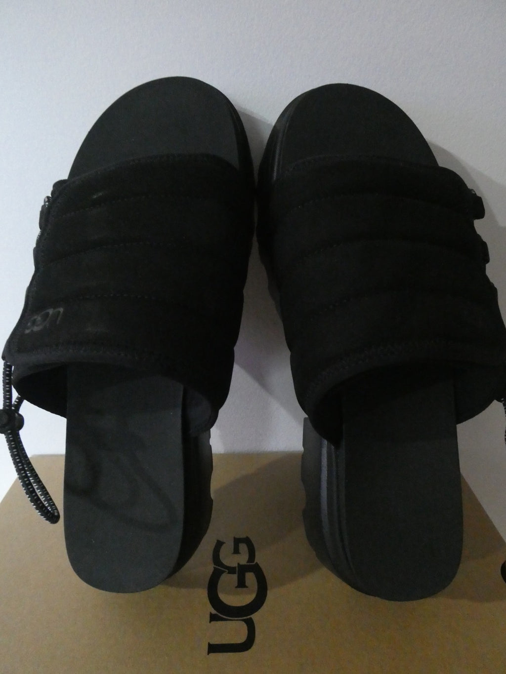 UGG Callie Platform Slide Sandals Black Women US 11 EU 42 New Chunky Lug Sole