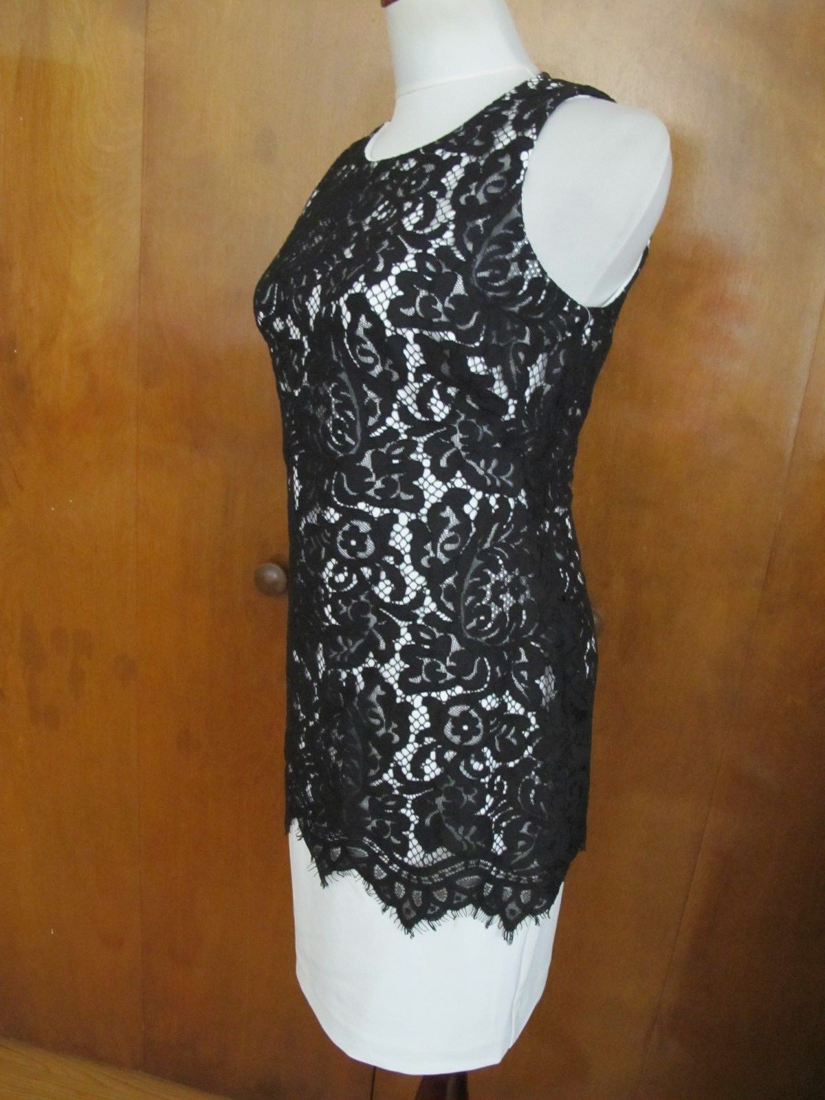 Ralph Lauren women's black ivory fabric lace crafted evening dress size 4P New