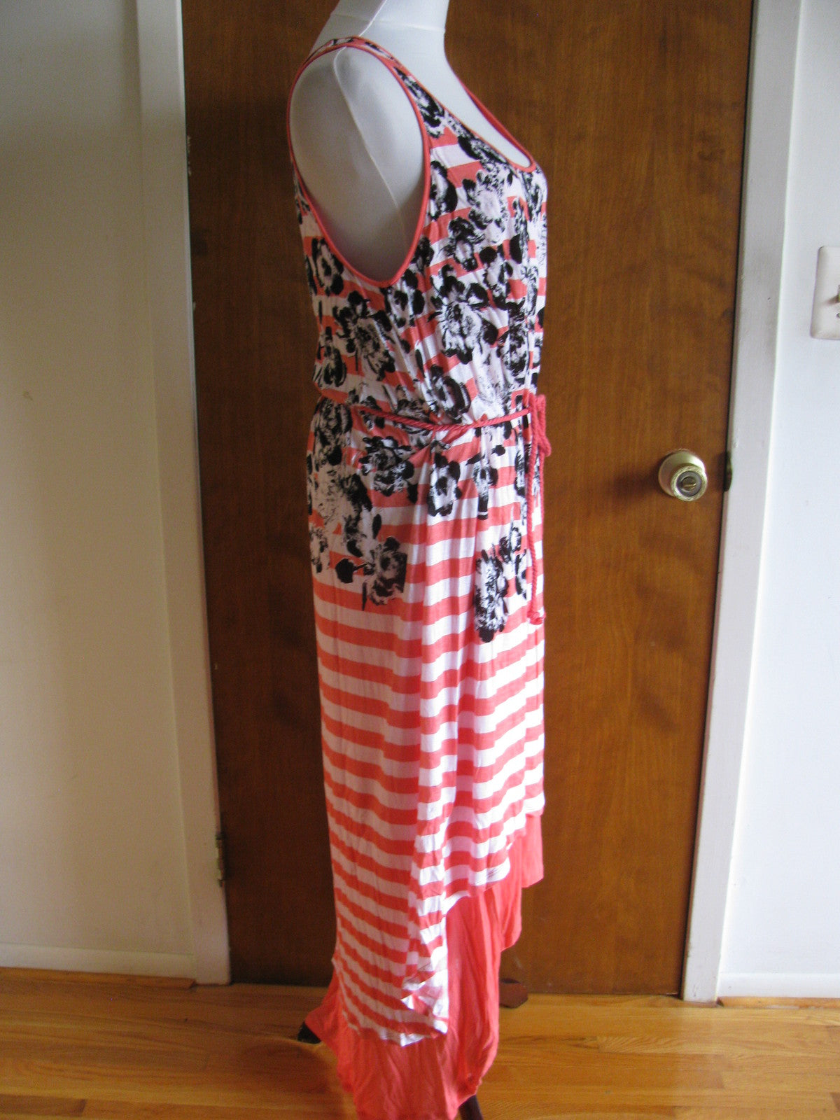 Kensie women’s coral tang white combo lined dress size Large New