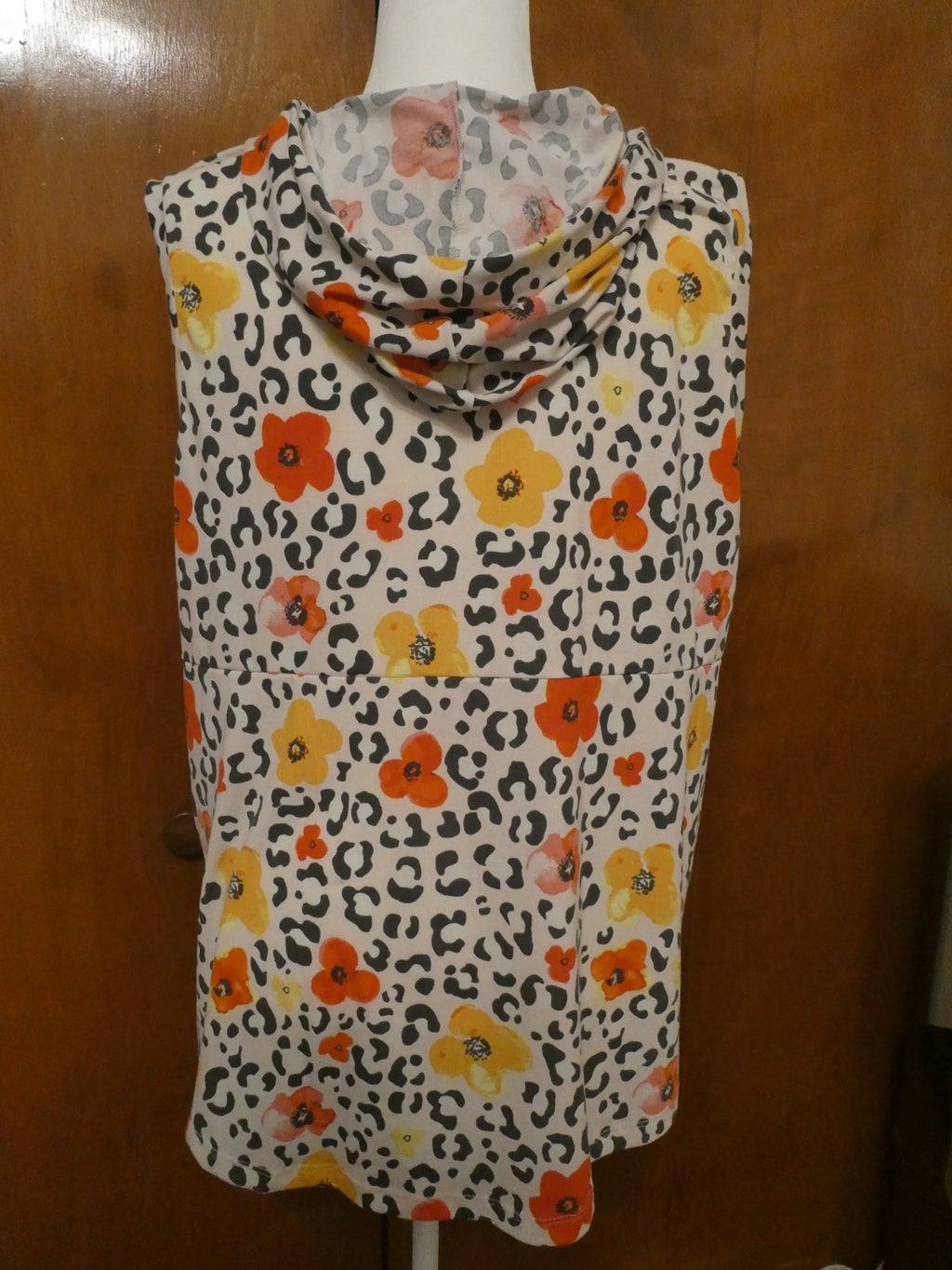 LuLaRoe Hooded Floral Top Size Large