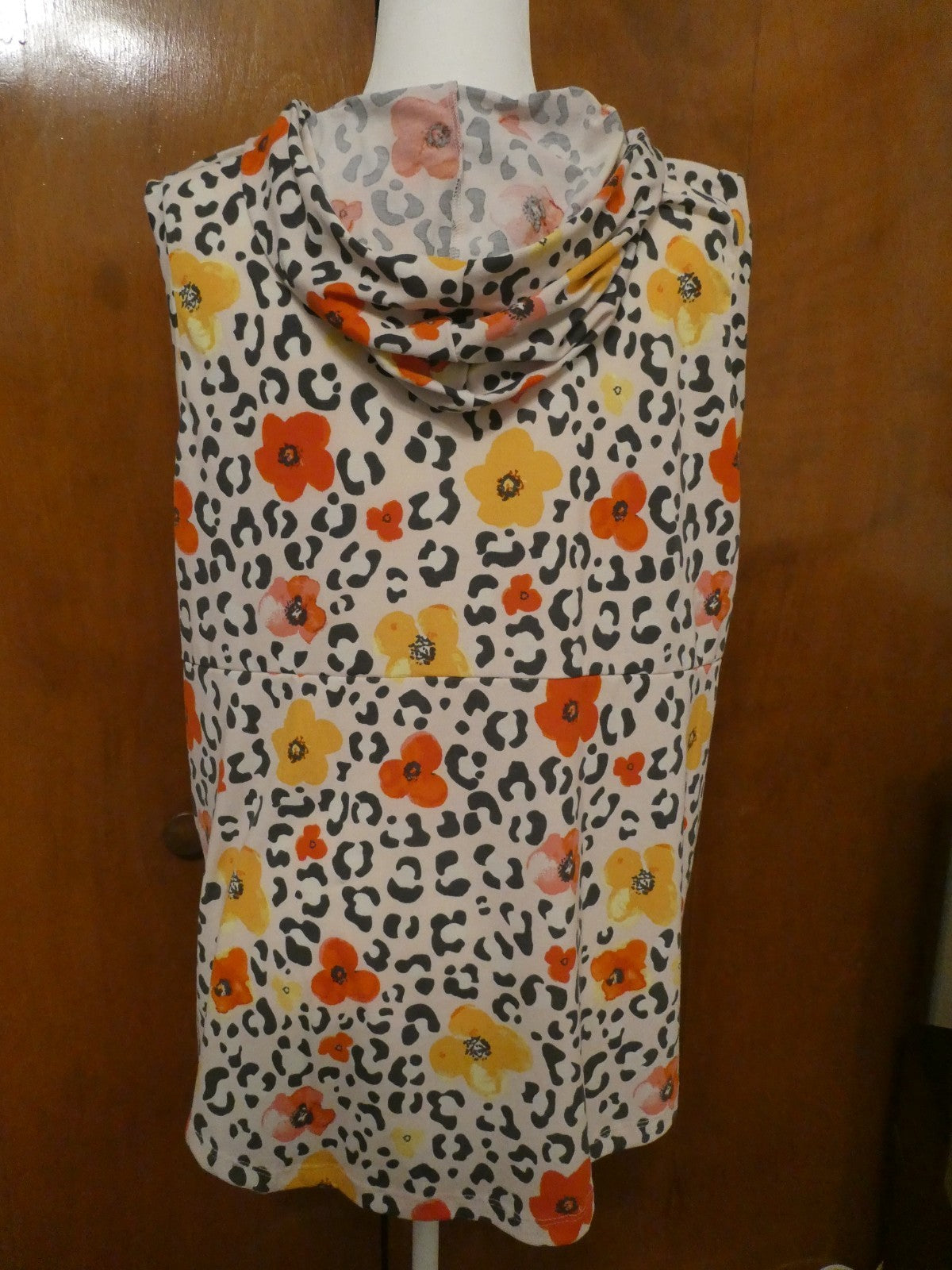 LuLaRoe Hooded Floral Top Size Large
