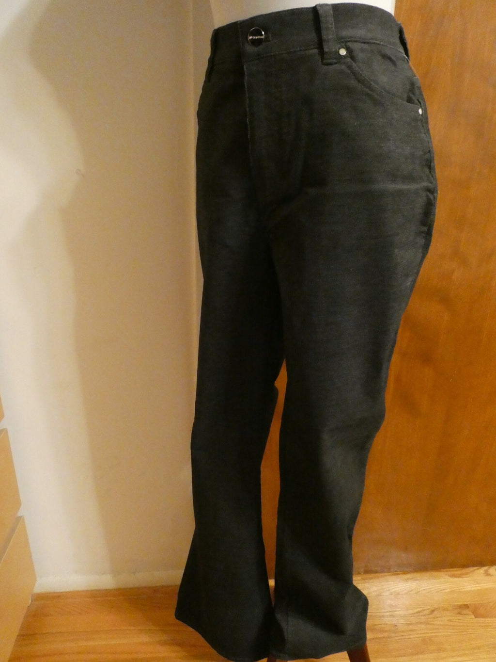 Jones New York Signature Stretch women's gray pants size 10 