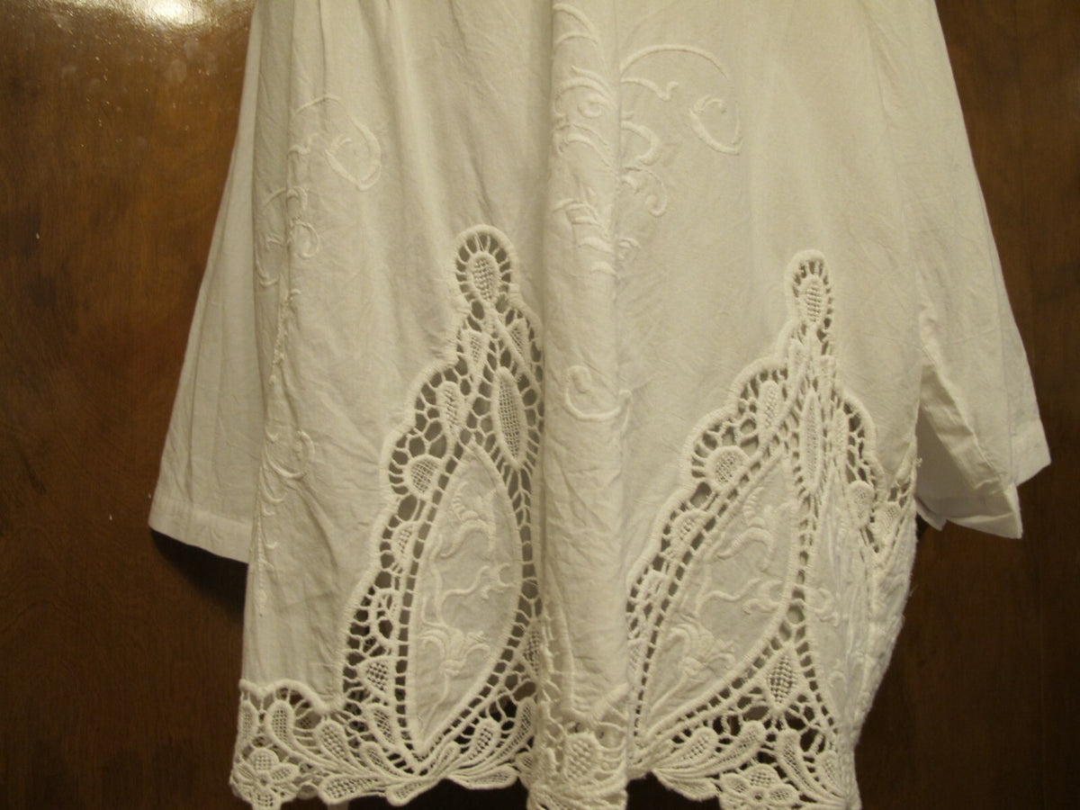 Saint Tropez West women's white cotton crocheted top size 1X