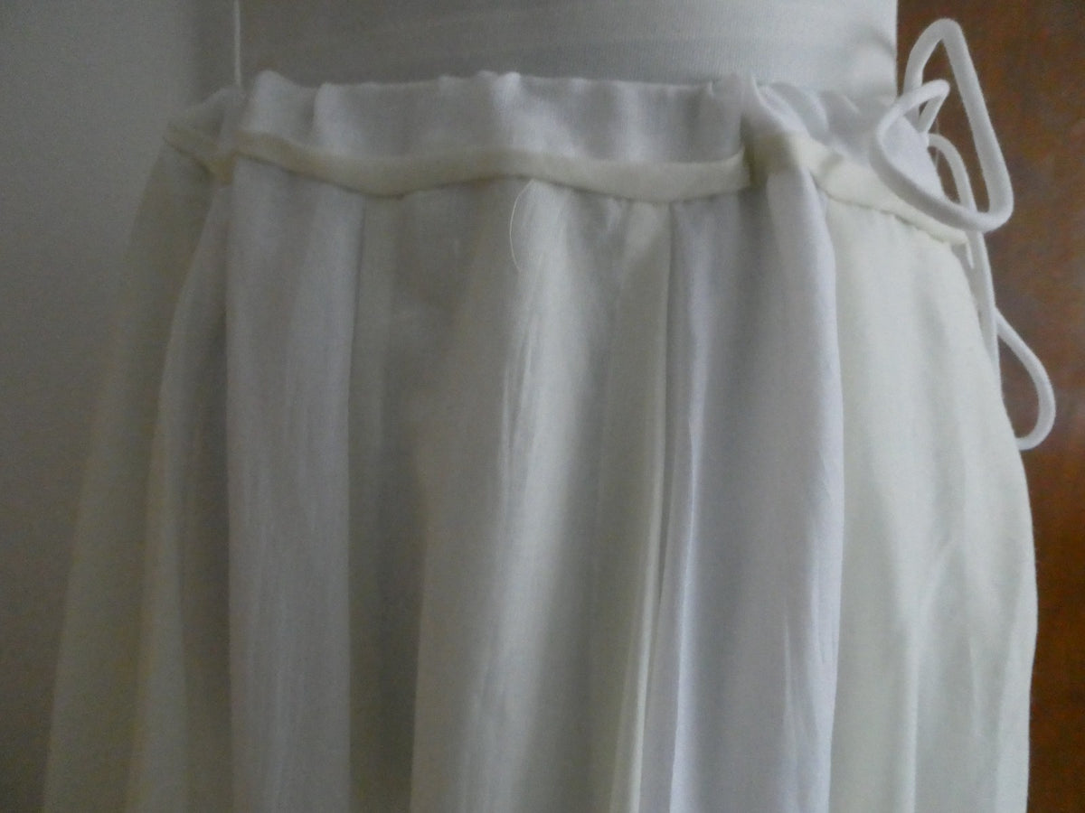 Mix Nouveau Women’s Long Lined Skirt Vanilla Size Medium NWT Style #24712