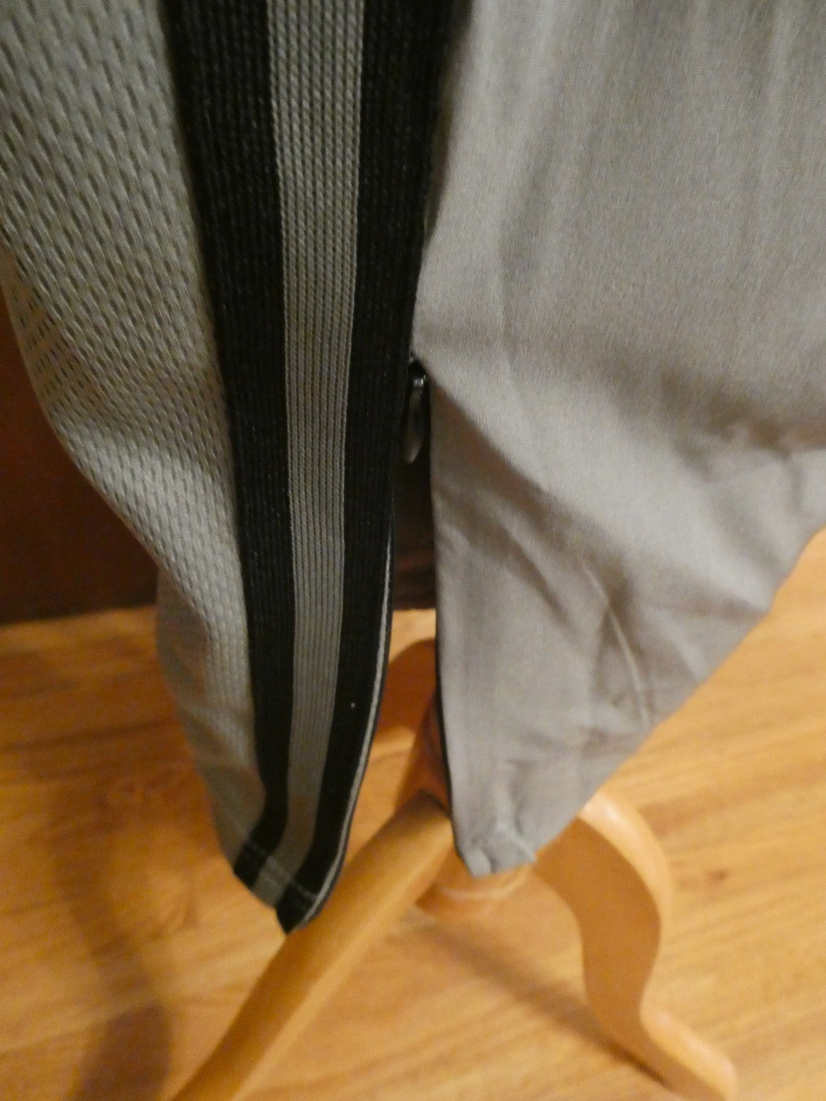 NBA Olive Green Walk Off Jogger Pants Men’s Large Athletic Track Pants Zip Hem