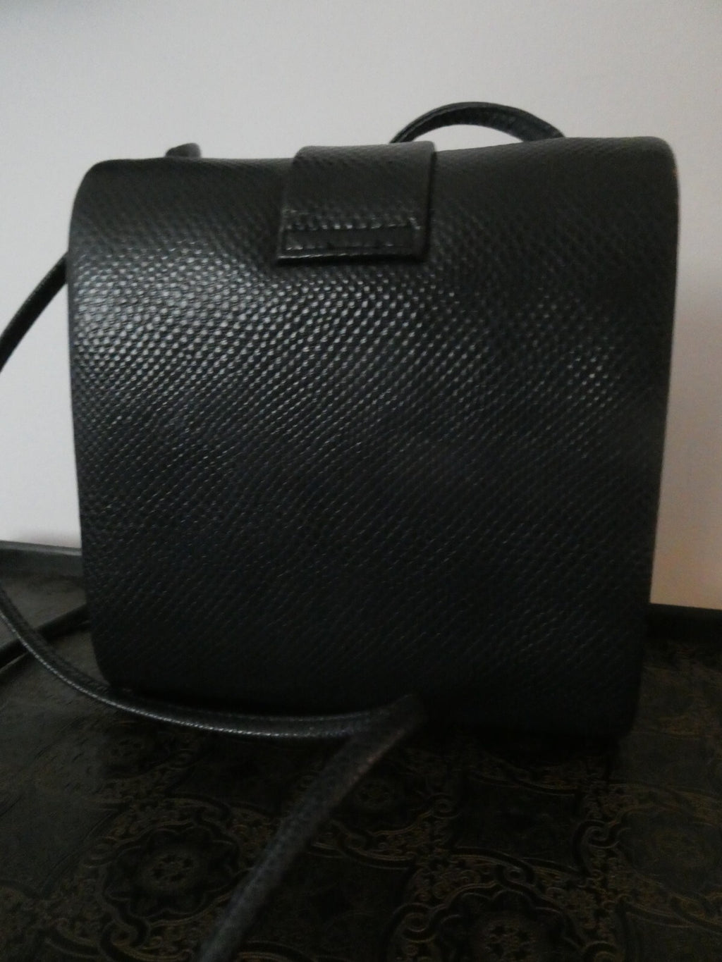 Vintage UK pat Women’s Dark Navy Crossbody Handbag Purse 1519246