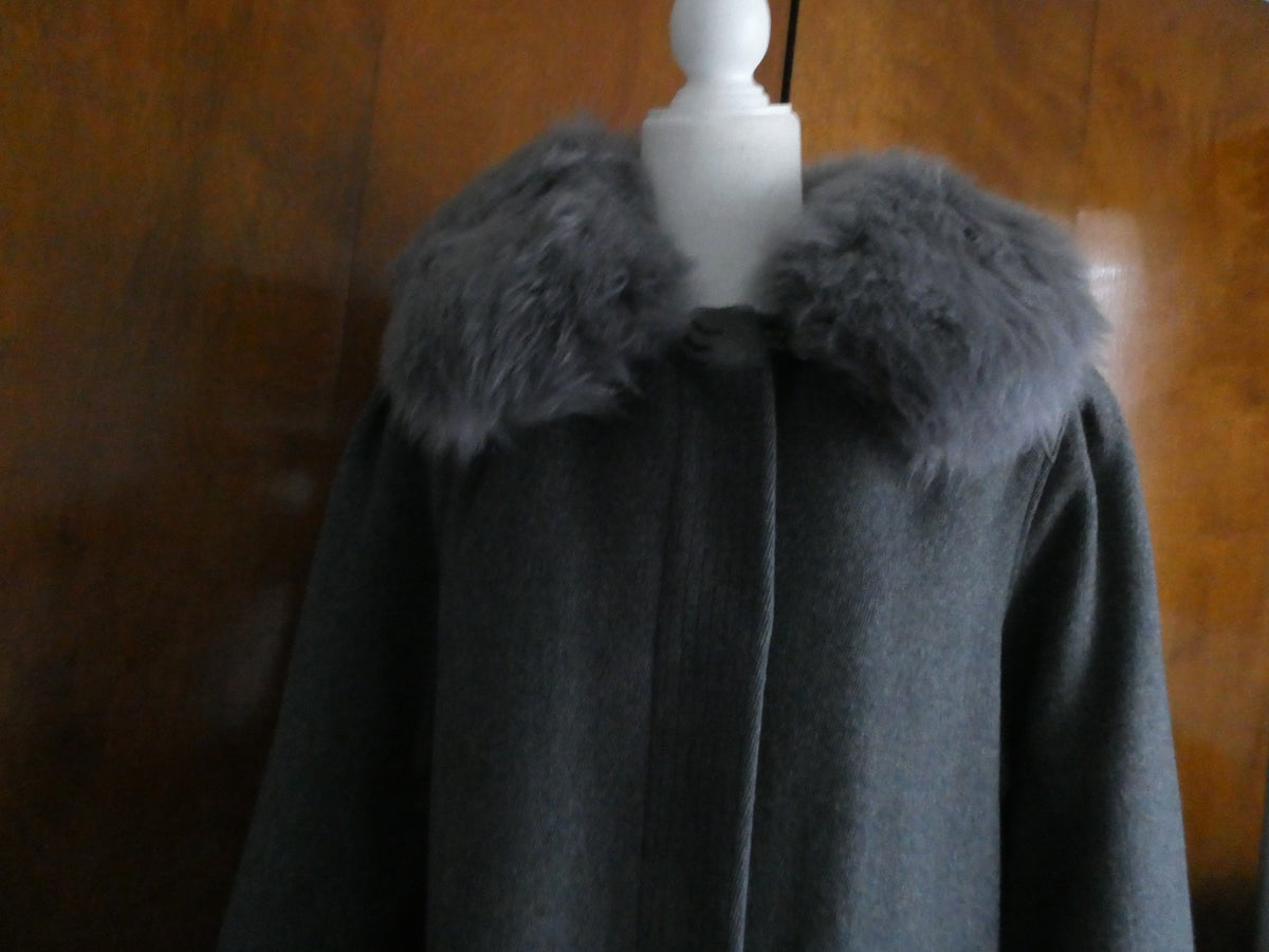 Berghaus Wool Coat with Lama Fur Trim Women Long Coat Sz 46 (US Sz 10) England