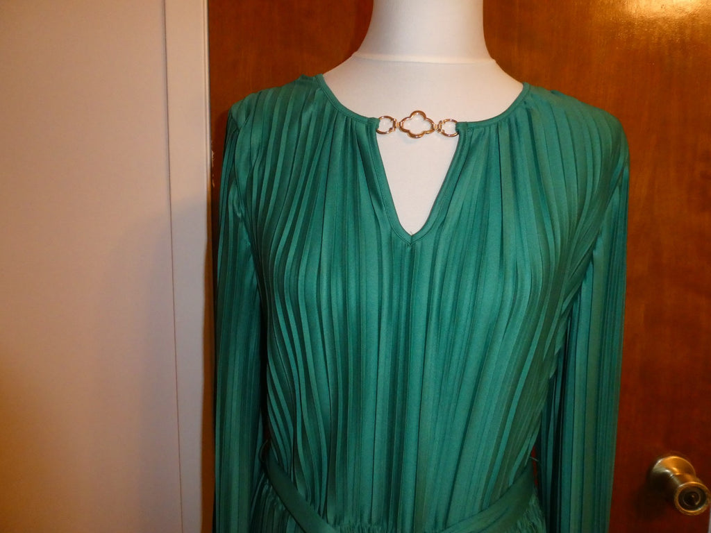 Olivia & Mckaylie Women Green Pleated Dress Long Sleeve Gold Tone Detail Large