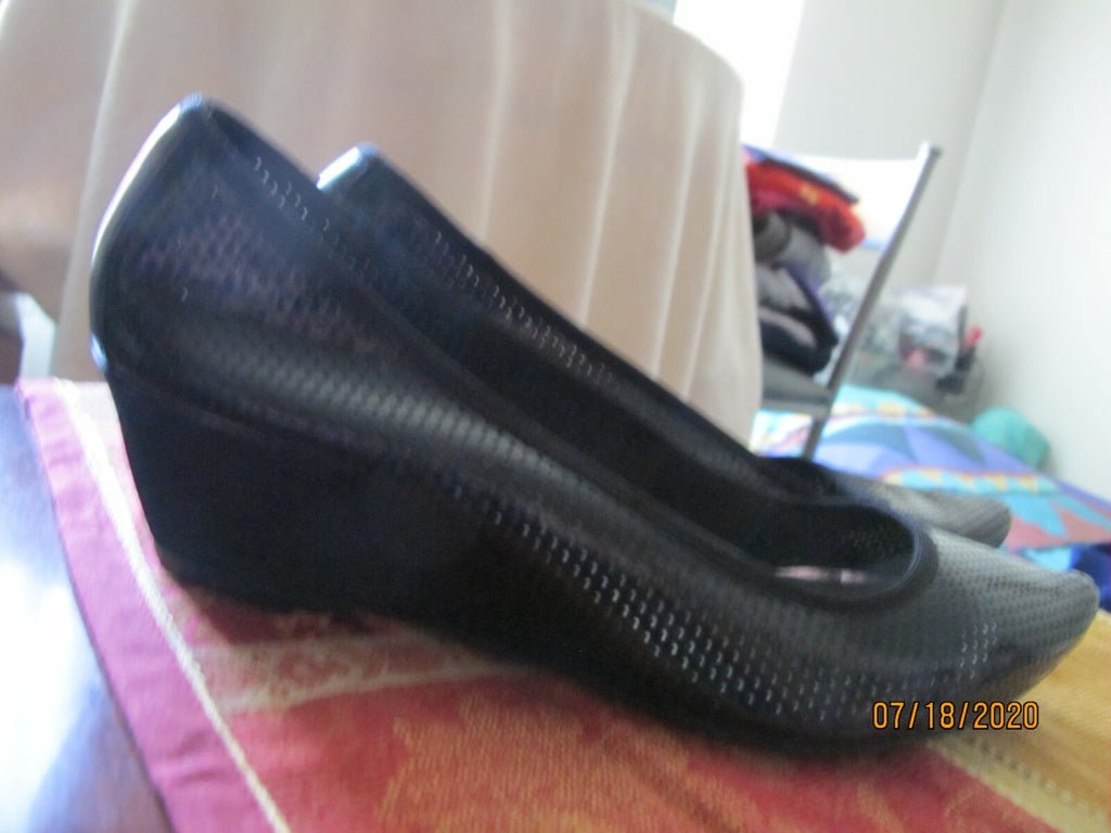 Kenneth Cole Reaction Women’s Black Shoes Size 8.5