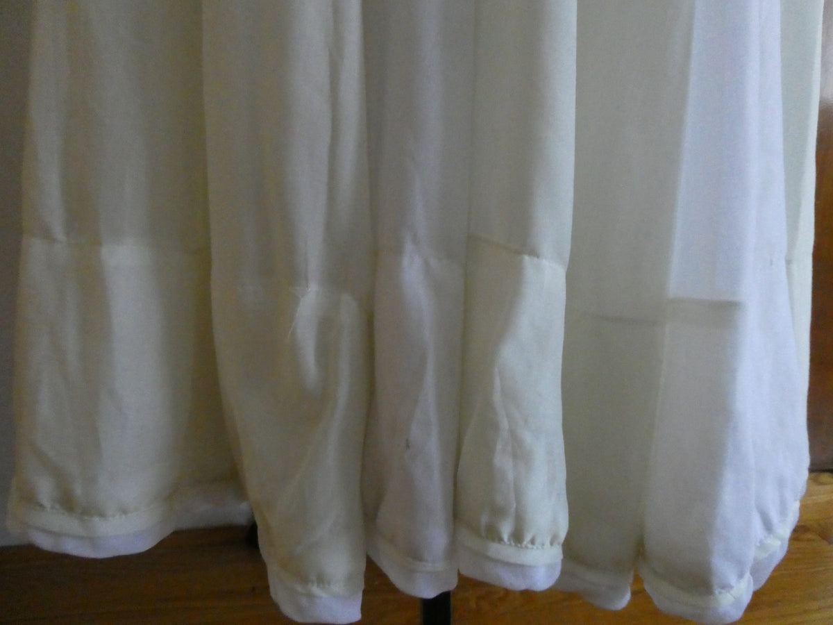 Mix Nouveau Women’s Long Lined Skirt Vanilla Size Medium NWT Style #24712