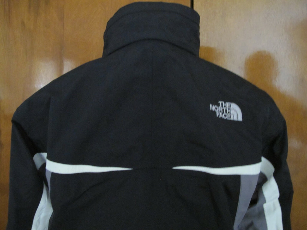 The North Face black boys XL zip out fleece jacket can be worn 2 different ways