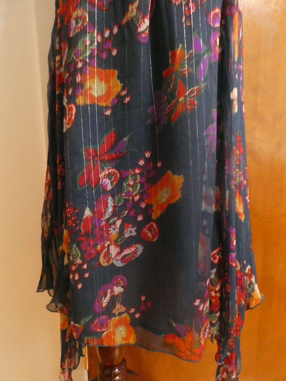 Walter Baker Teri women’s blue floral pleated lined evening dress size 10