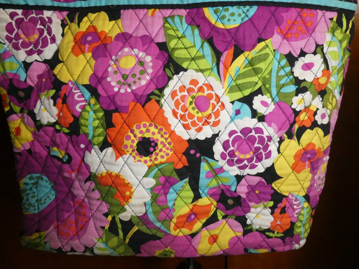 Vera Bradley Women's Blue/Red/Green/White Shoulder Quilted Bag
