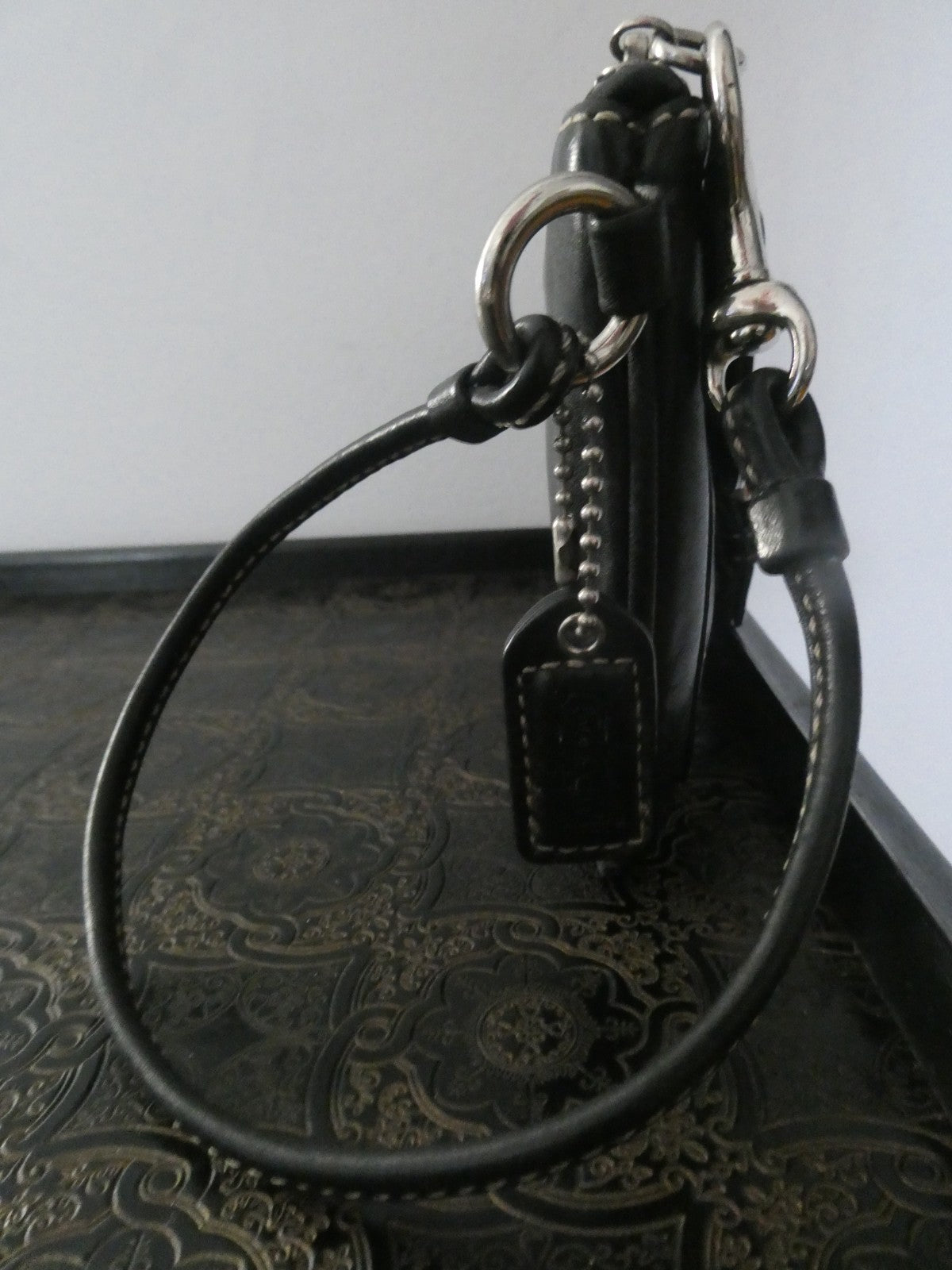 Authentic Vintage Coach Women’s Leather Wristlet Black Small Wallet