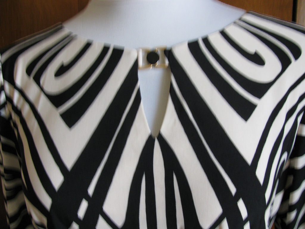 Tahari Arthur S Levine women’s geo print black ivory shift dress size 10 NWT