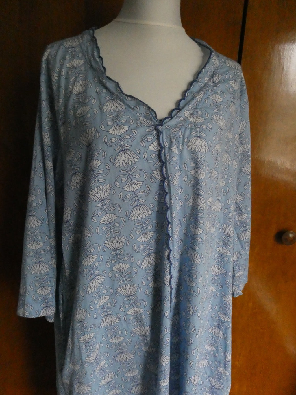 Tucker Nuck Maxi Dress XL Blue Floral 100% Cotton Soft Boho Lounge Caftan