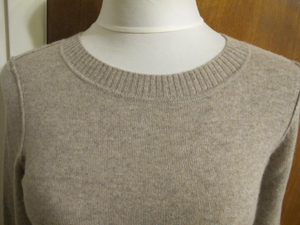 Aqua Women’s Beige Wheat Cashmere Sweater Xsmall 