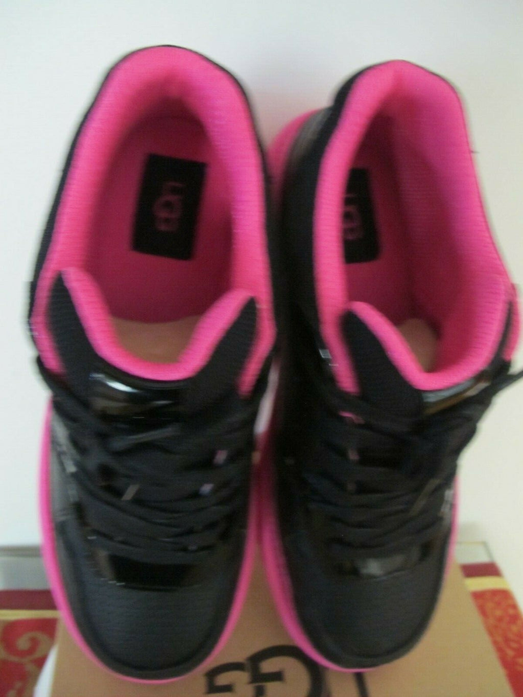 Ugg Australia Women’s Highland Sneakers Black/Rose US 6.5, 7, 7.5, 8, 8.5 