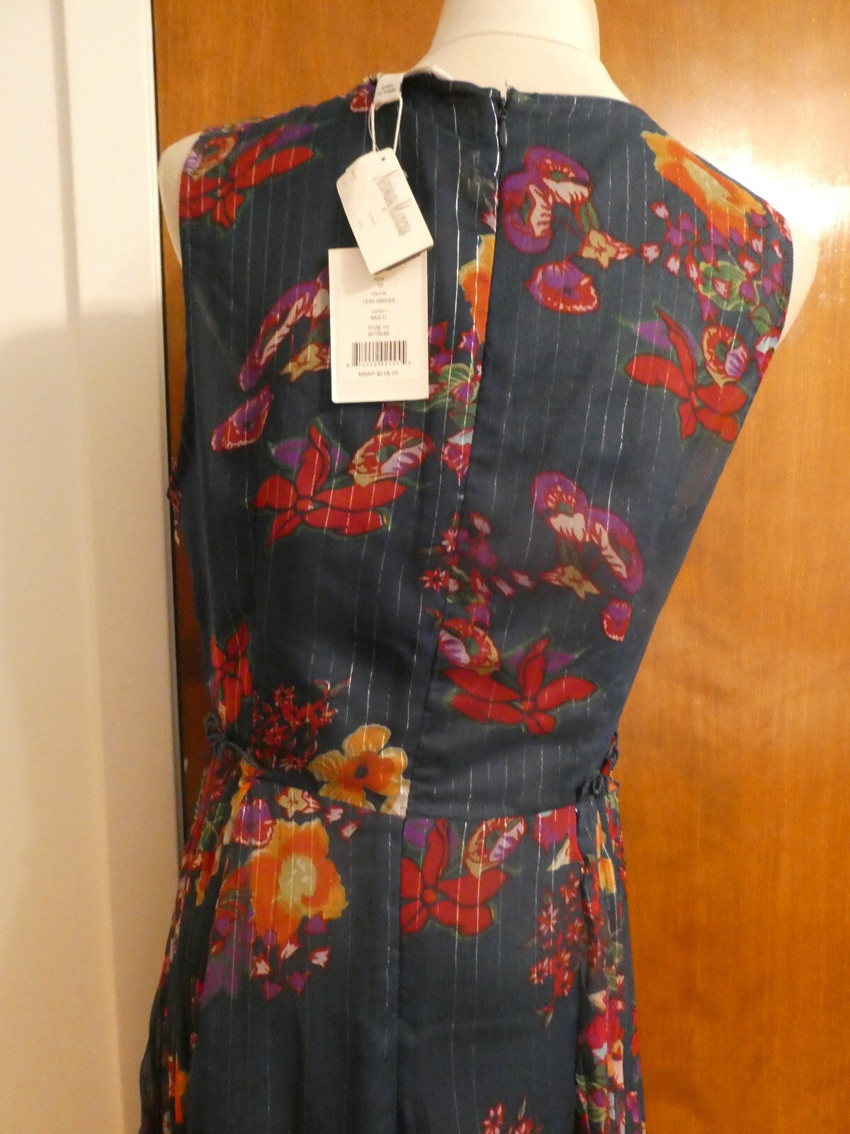 Walter Baker Teri women’s blue floral pleated lined evening dress size 10