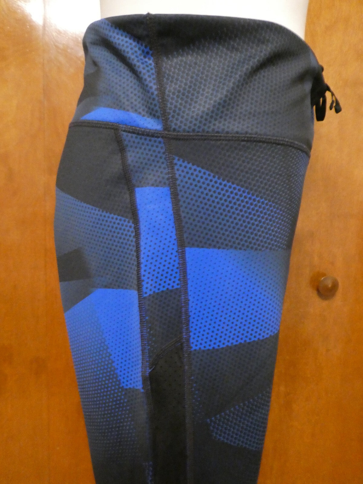 GapFit G Fast Capri Women’s Active Regular Rice Leggings Navy Blue Xlarge