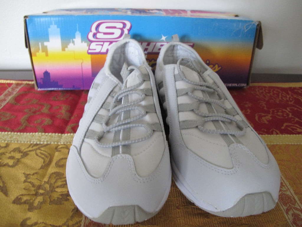 Easy Spirit Sneakers Women's Off White  Soft Size 8 New