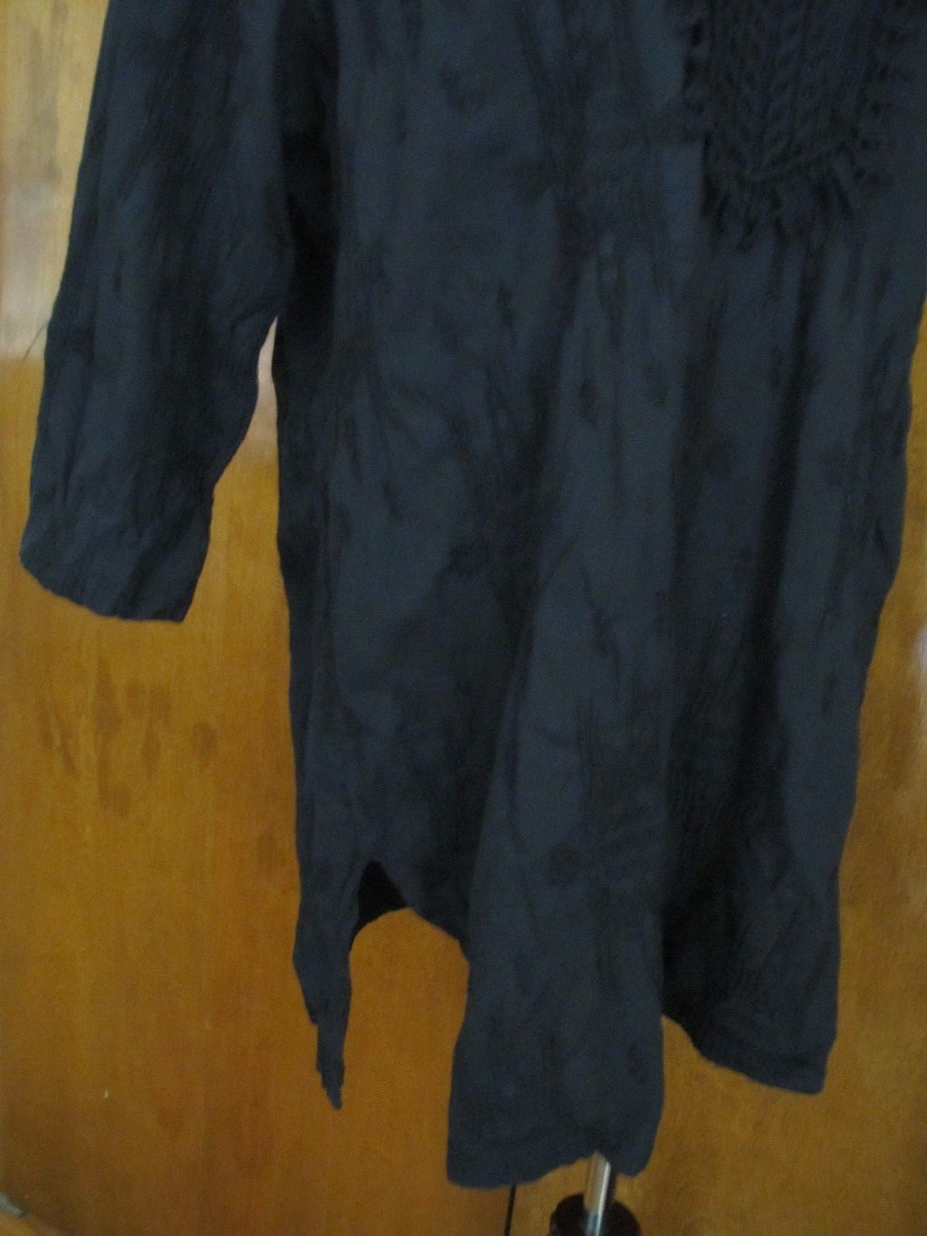 XCVI women's black cotton crafted embroidered top XLarge NWT